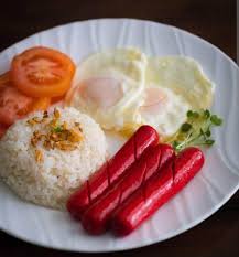 Mandhey’s Manyaman Tender & Juicy Regular Pork Hotdogs 500g Frozen